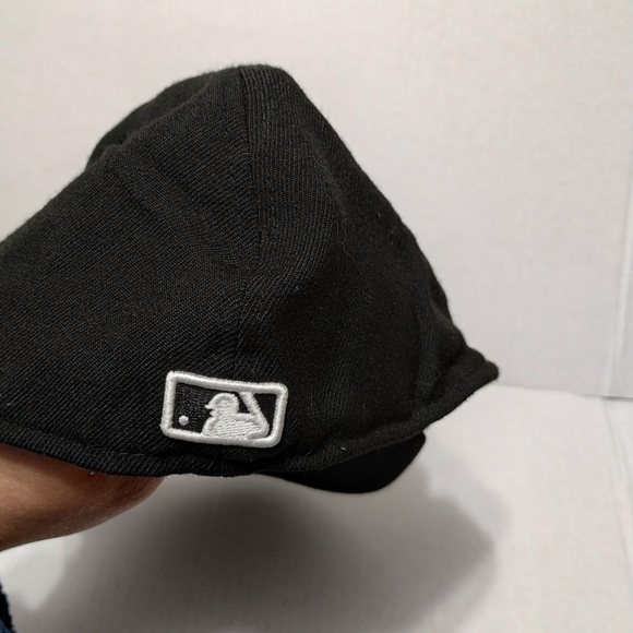 Black New Era 59FIFTY Cap - Picture 4 of 4